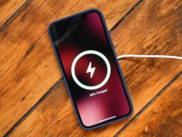 新疆苹果手机维修分享iPhone 12可以随便充电吗 